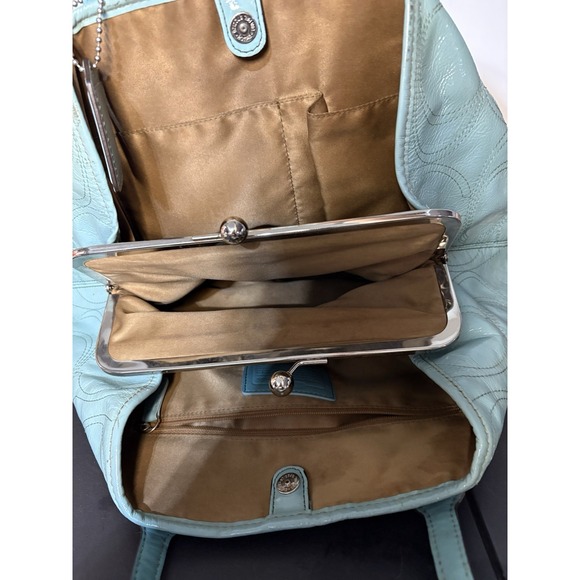 Coach Blue Patent Leather Signature C Kisslock Satchel Medium Size Good Cond - Picture 6 of 16